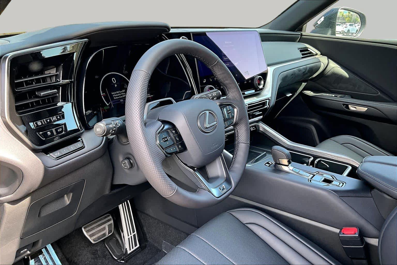New 2026 Lexus TX 500h AWD image 10