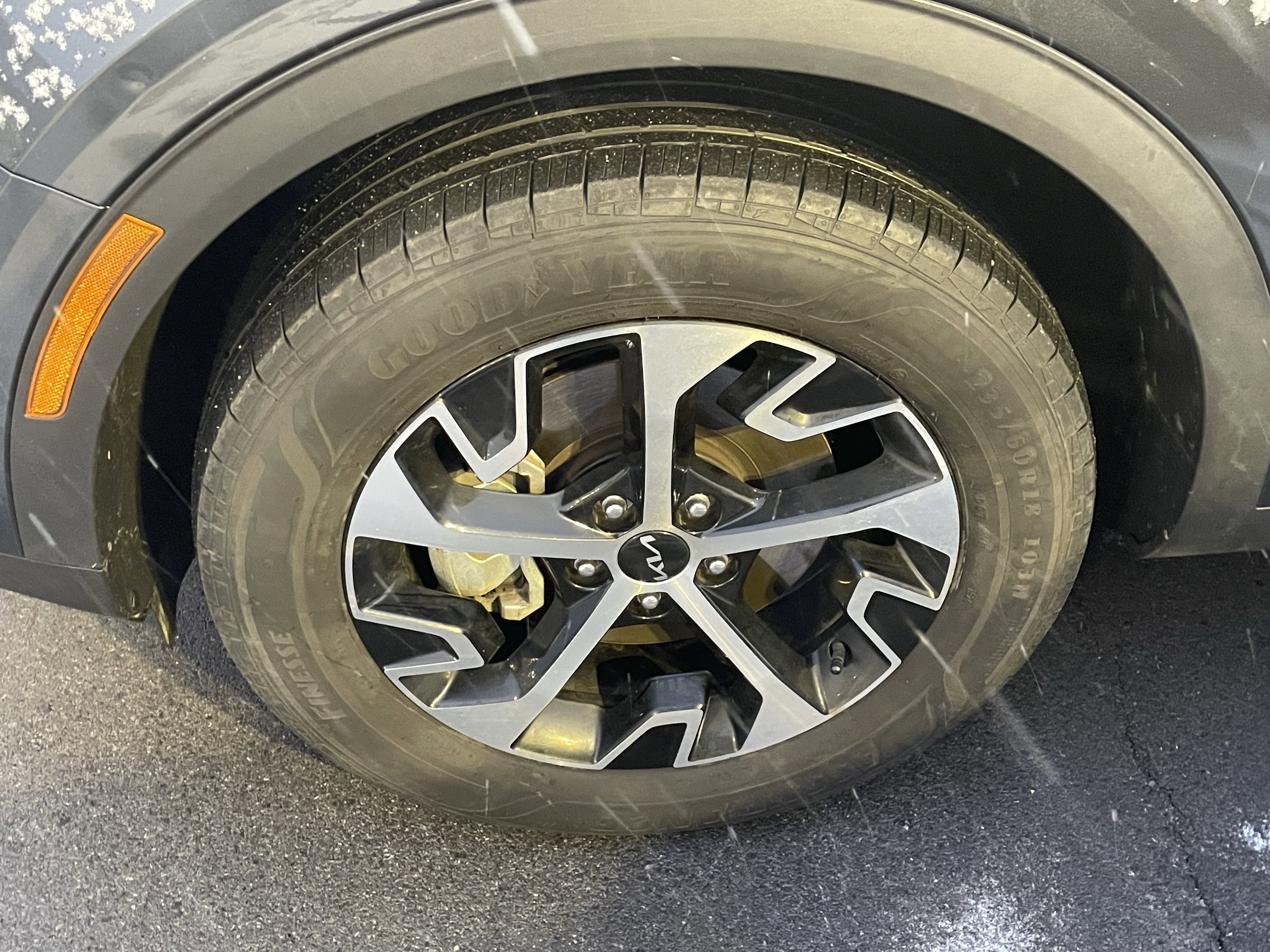 Used 2025 Kia Sportage EX w/ Premium Package image 9