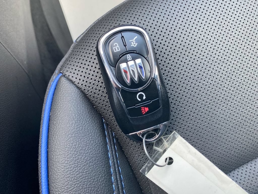 Used 2025 Buick Encore GX Sport Touring AWD/4WD image 26