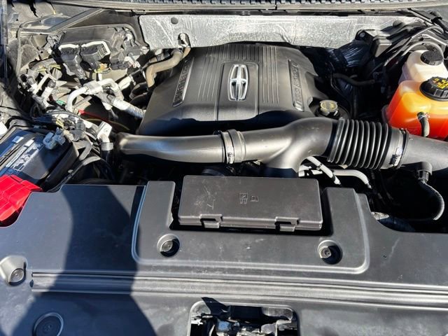 Used 2015 Lincoln Navigator 4WD image 27