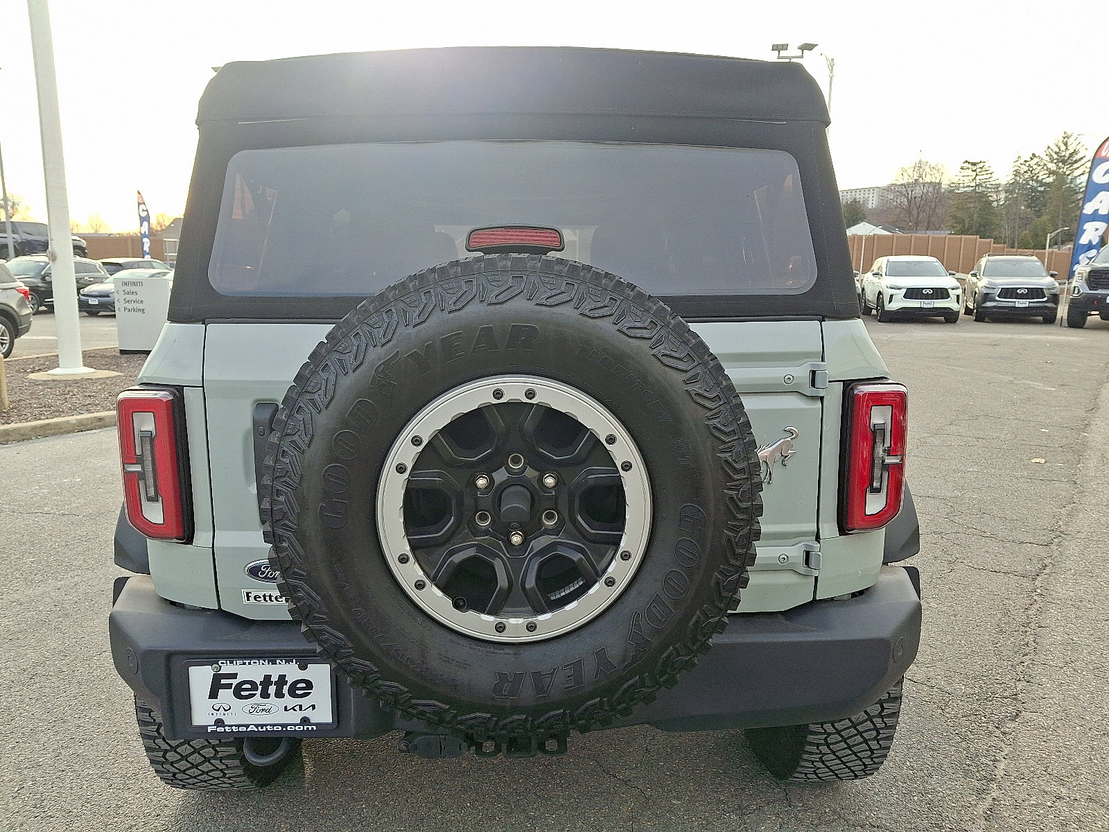 Used 2023 Ford Bronco Big Bend w/ Sasquatch Package image 5