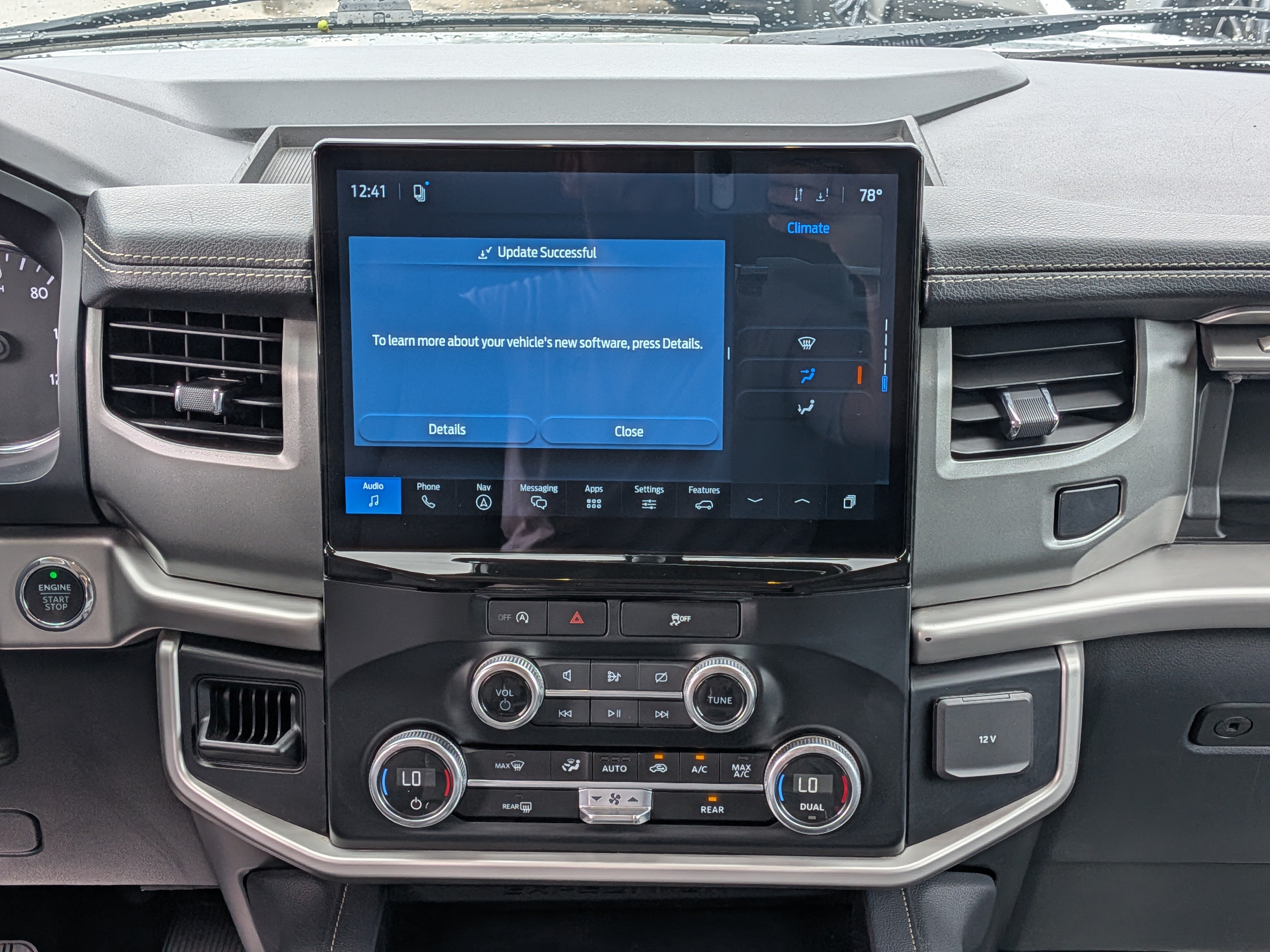 Used 2024 Ford Expedition XLT RWD image 19