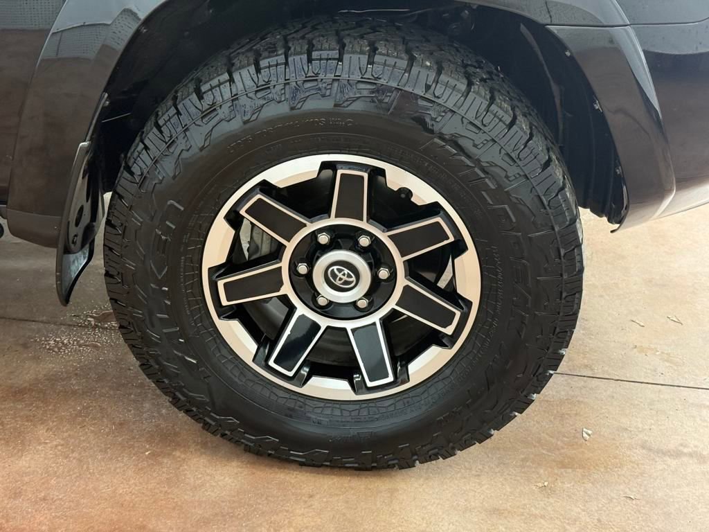 Used 2021 Toyota 4Runner TRD Off-Road Premium image 18