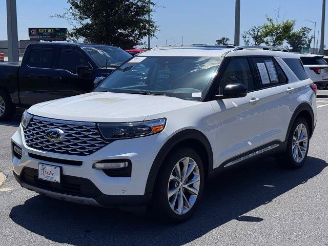 Certified 2023 Ford Explorer Platinum w/ Technology Package AWD/4WD image 4