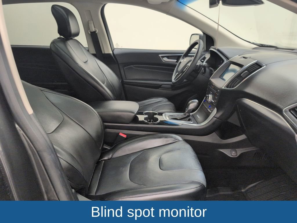 Used 2018 Ford Edge Titanium w/ Equipment Group 301A AWD/4WD image 15