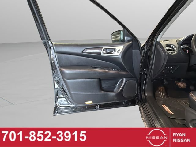 Certified 2020 Nissan Pathfinder SL image 34