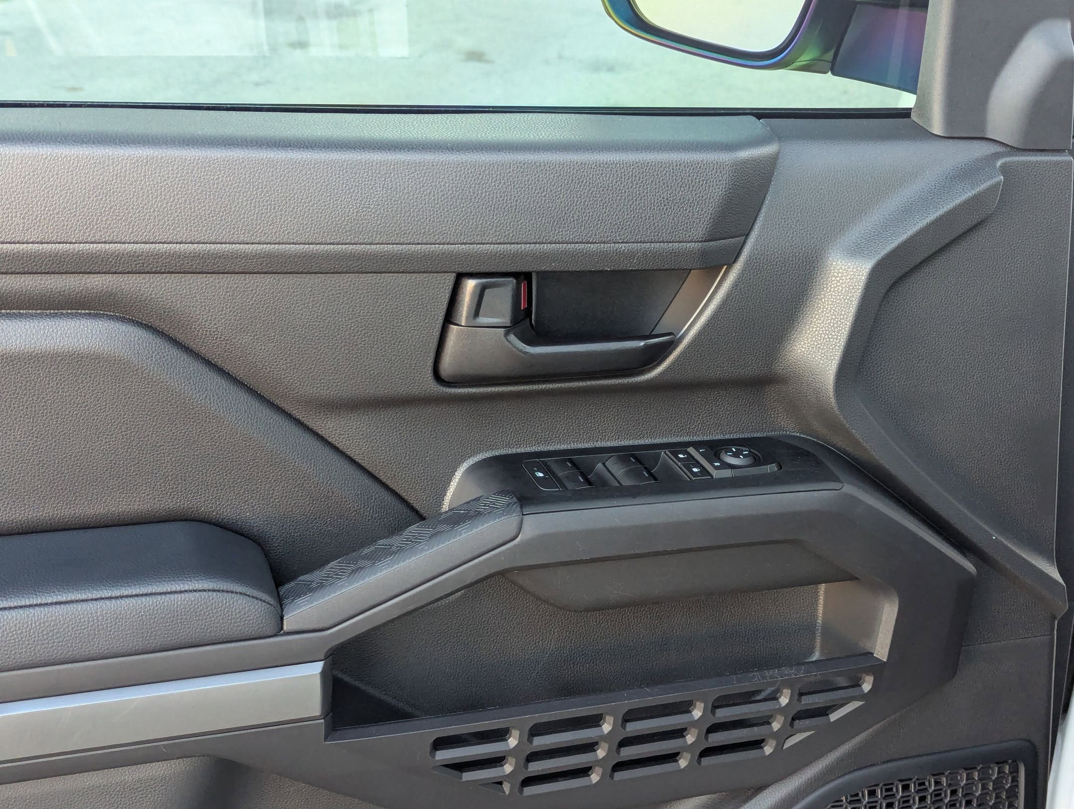 Used 2024 Toyota Tacoma 4x4 Double Cab image 12