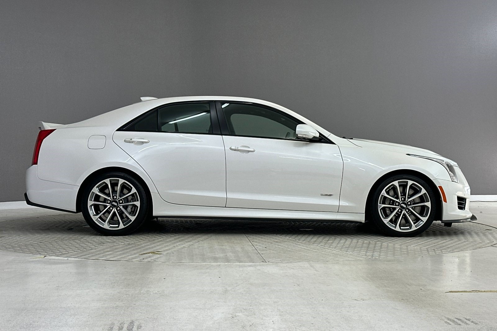 Used 2017 Cadillac ATS V w/ Carbon Fiber Package RWD image 7