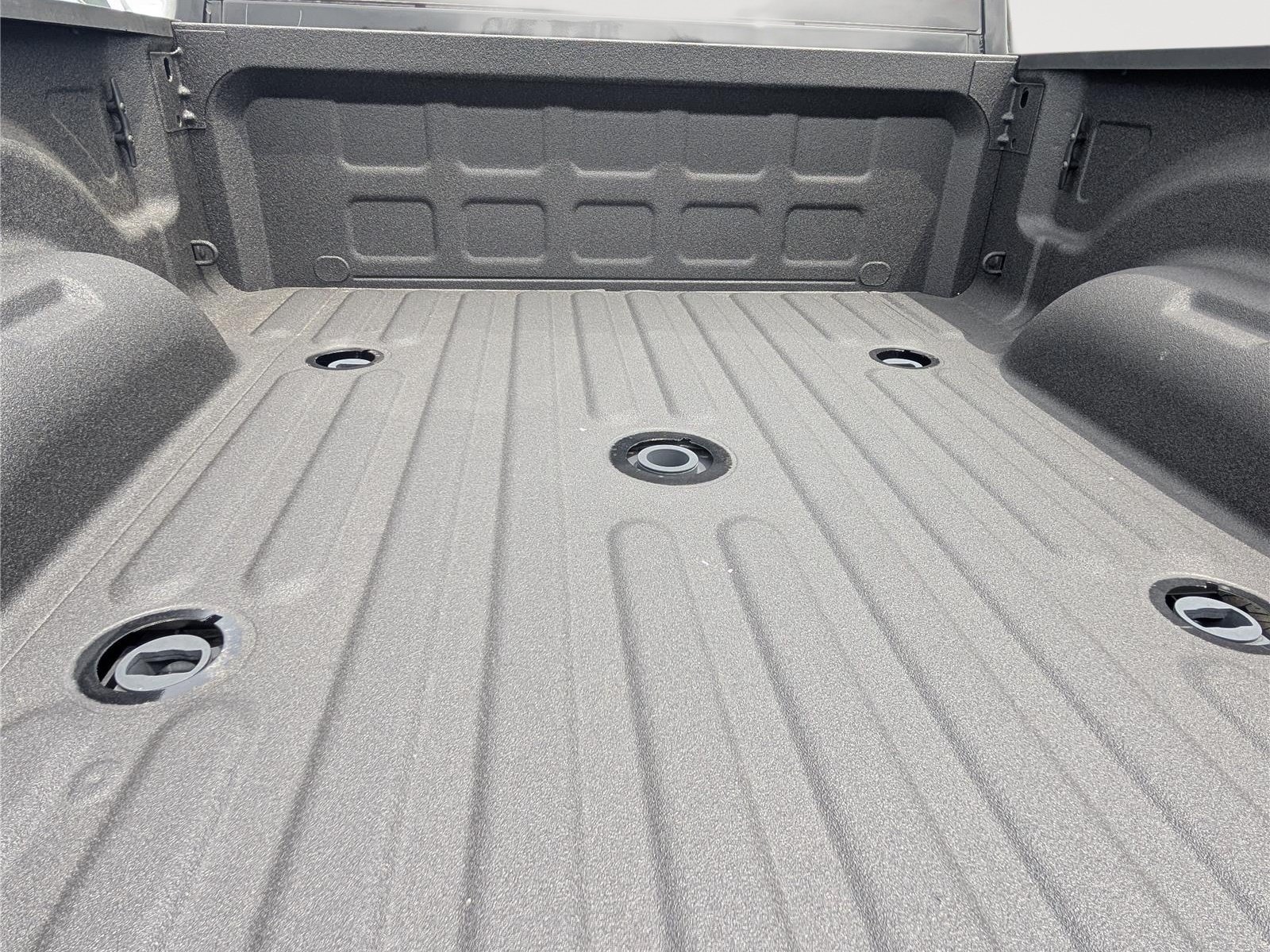 New 2026 RAM 2500 Laramie AWD/4WD image 12