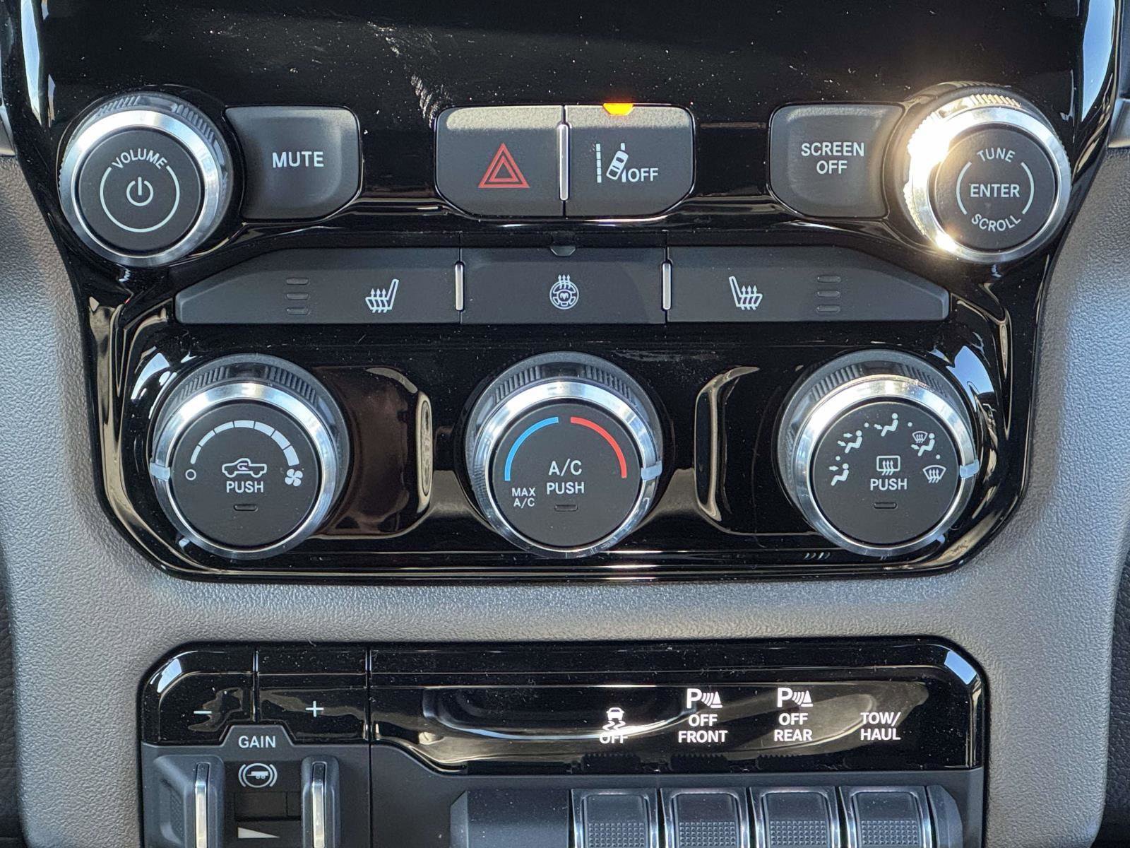 New 2026 RAM 1500 Big Horn AWD/4WD image 5