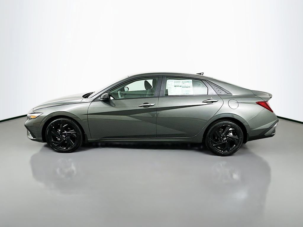 New 2026 Hyundai Elantra Sport image 8