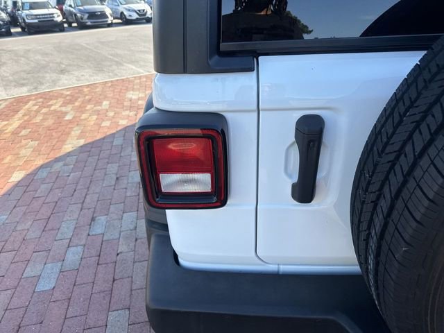 Used 2022 Jeep Wrangler Unlimited Sport image 10