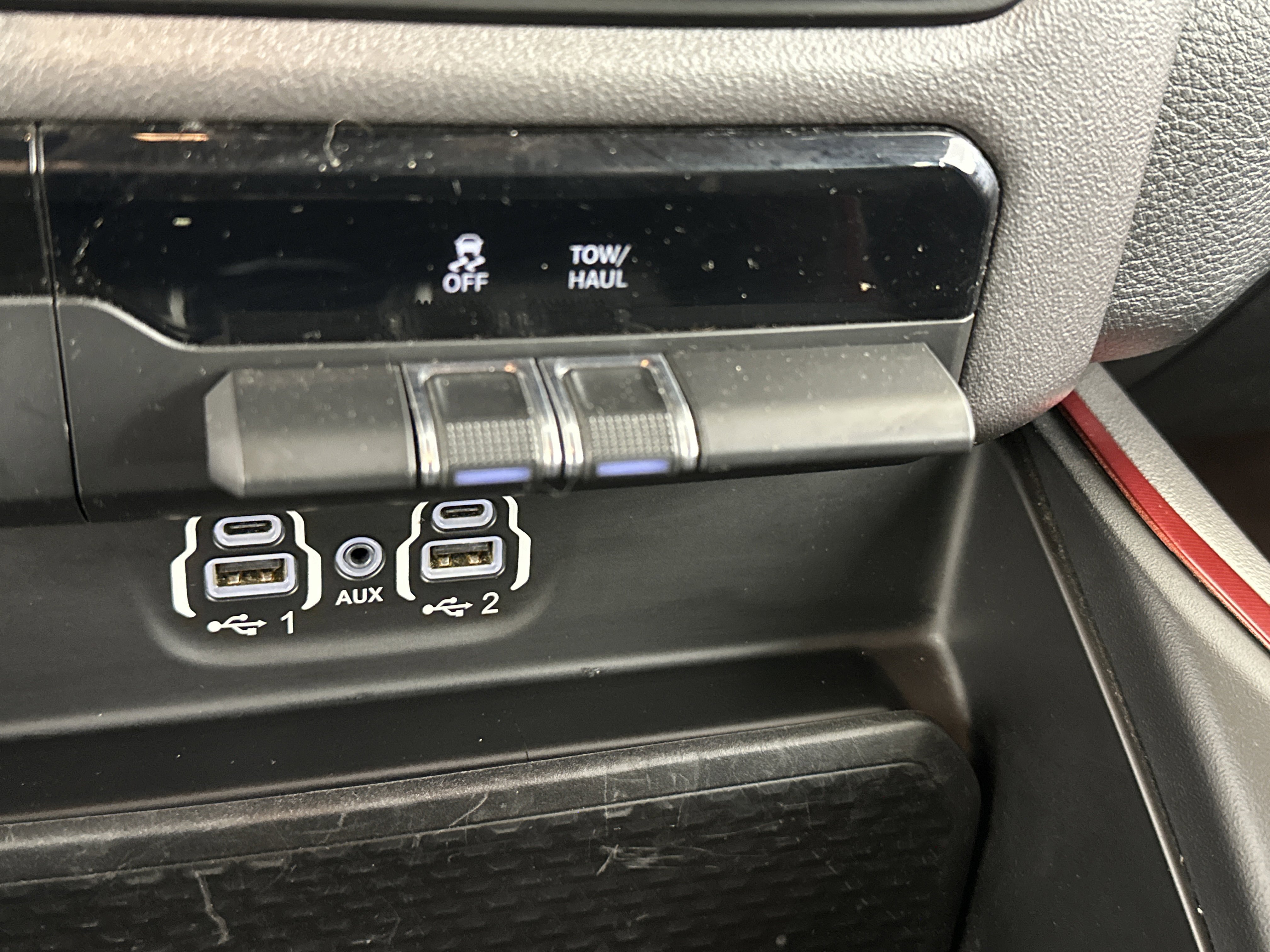 Used 2019 RAM 1500 Rebel image 25
