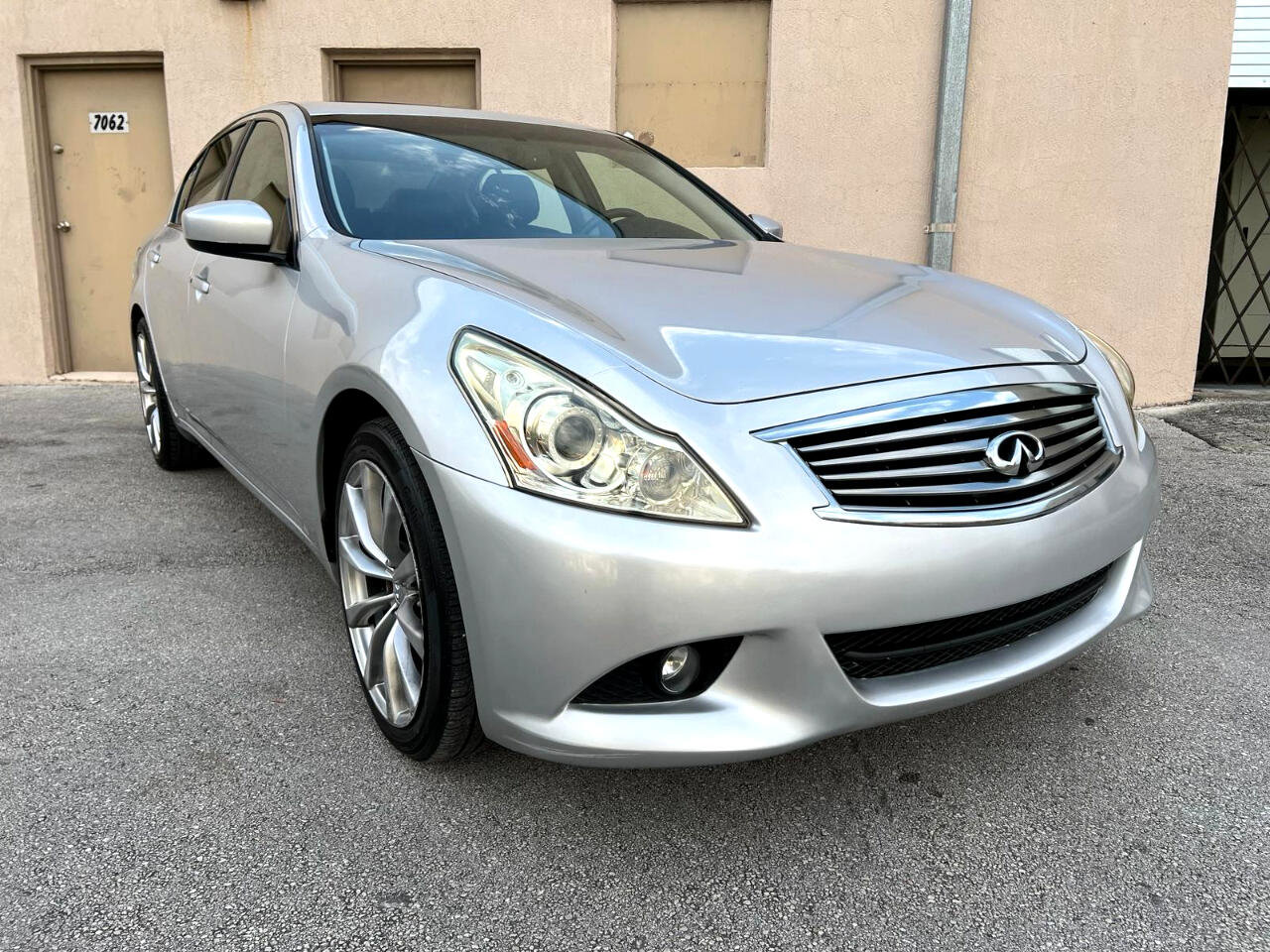 Used 2013 INFINITI G37 x Sedan w/ Premium Pkg image 10