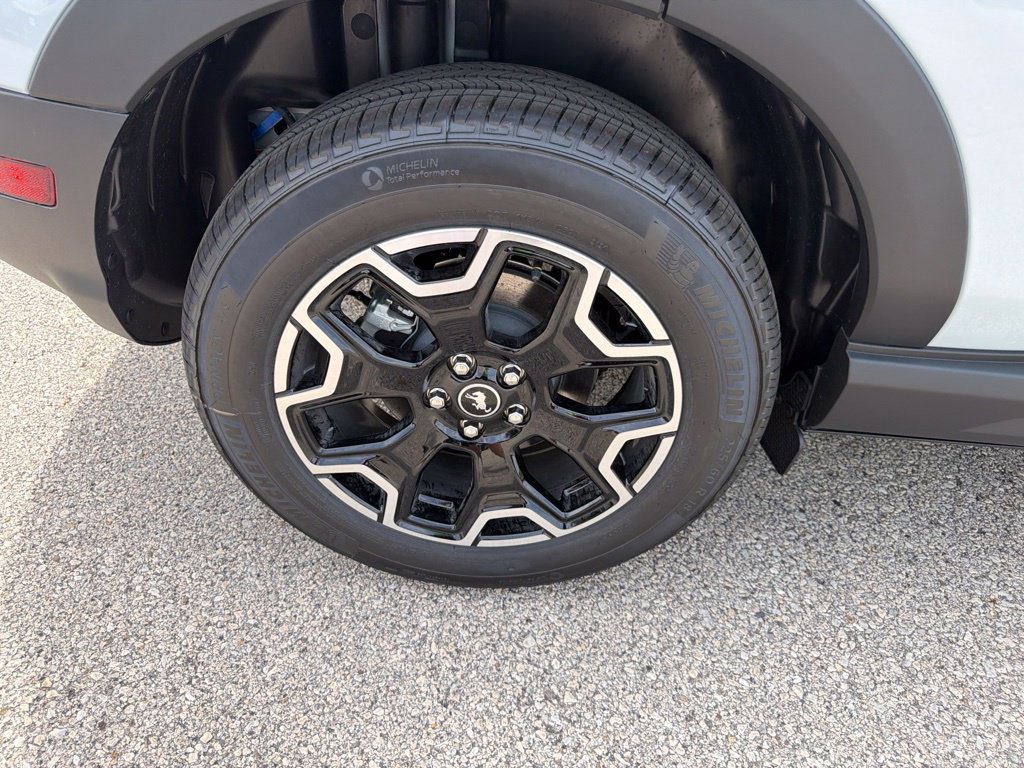 New 2026 Ford Bronco Sport Outer Banks w/ Outer Banks Tech Package+ AWD/4WD image 25