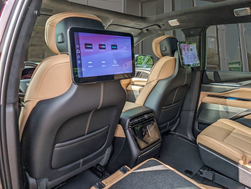 New 2025 Cadillac Escalade IQ Luxury 2 AWD/4WD image 15