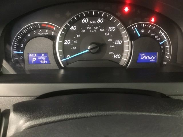 Used 2012 Toyota Camry LE image 27