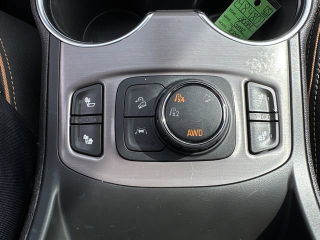 Used 2024 GMC Terrain AT4 image 26