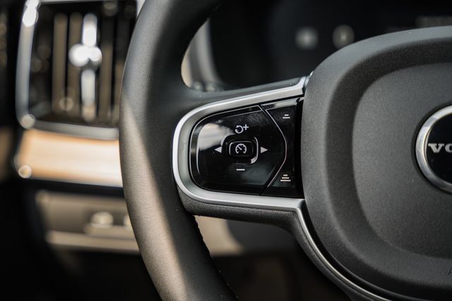 New 2026 Volvo XC90 T8 Ultra w/ Protection Package Premier AWD/4WD image 31