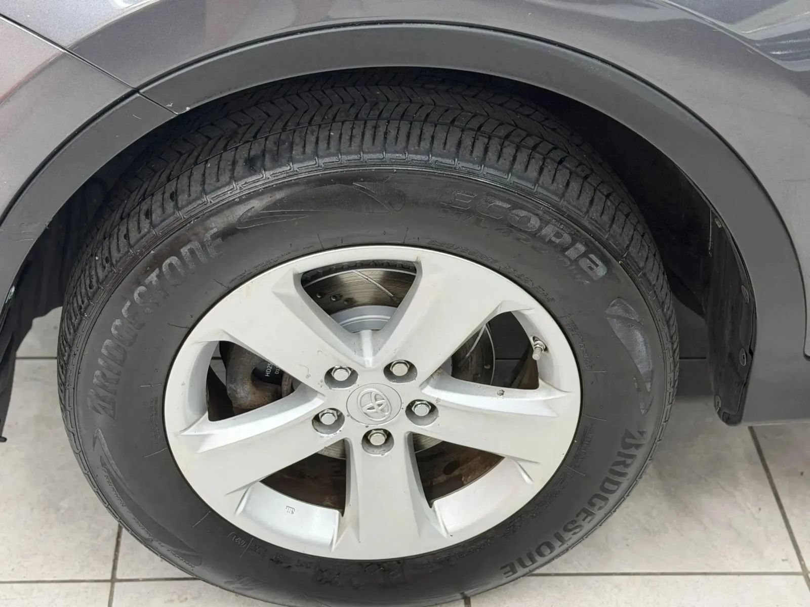 Used 2013 Toyota RAV4 XLE AWD/4WD image 32
