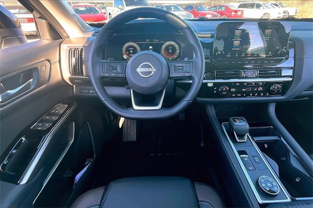 Certified 2025 Nissan Pathfinder Platinum w/ Cargo Package image 8