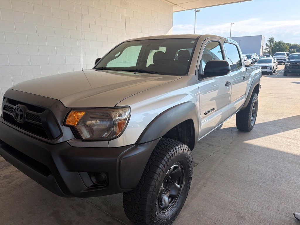 Used 2014 Toyota Tacoma PreRunner w/ Convenience Package RWD image 1