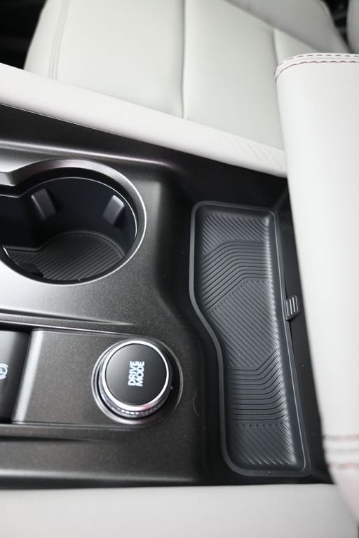 New 2026 Ford Explorer Active w/ Active Comfort Package image 19