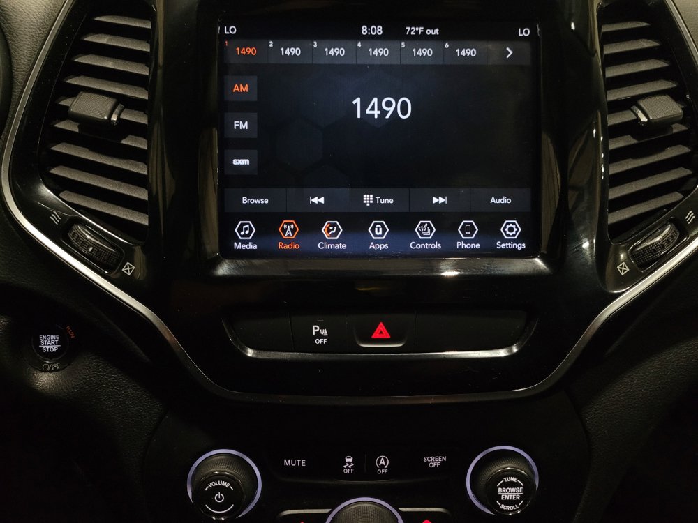 Used 2019 Jeep Cherokee Limited AWD/4WD image 25