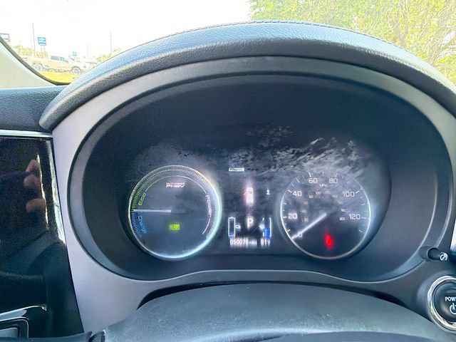 Used 2018 Mitsubishi Outlander SEL AWD/4WD image 32