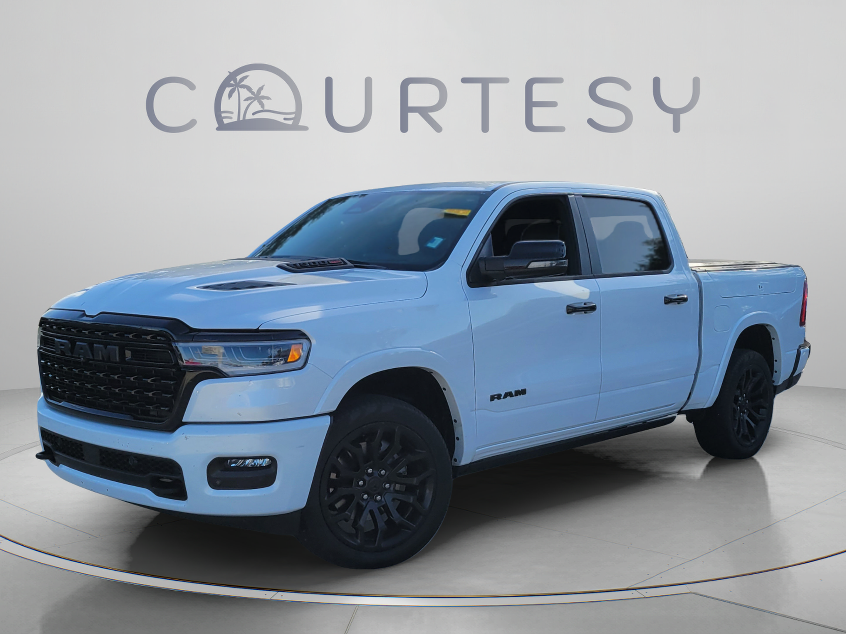 Used 2025 RAM 1500 Limited AWD/4WD image 1