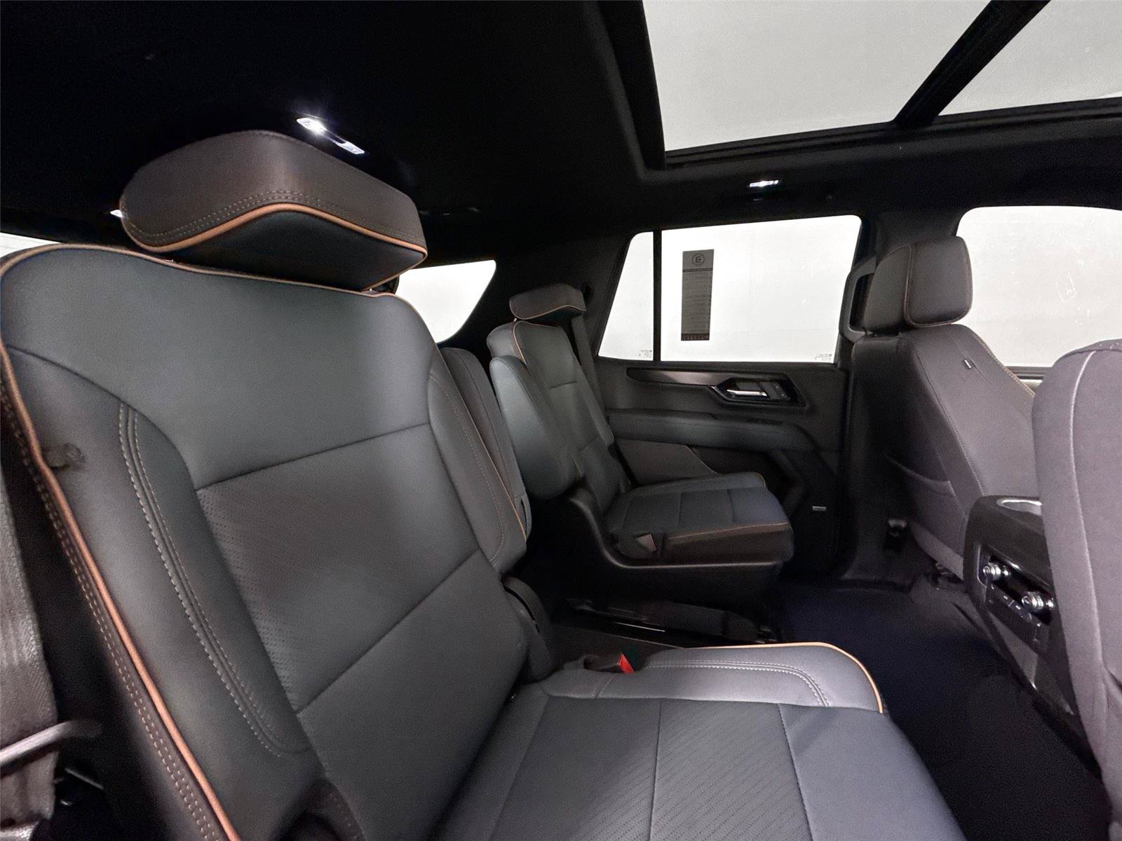 Used 2026 GMC Yukon AT4 AWD/4WD image 57