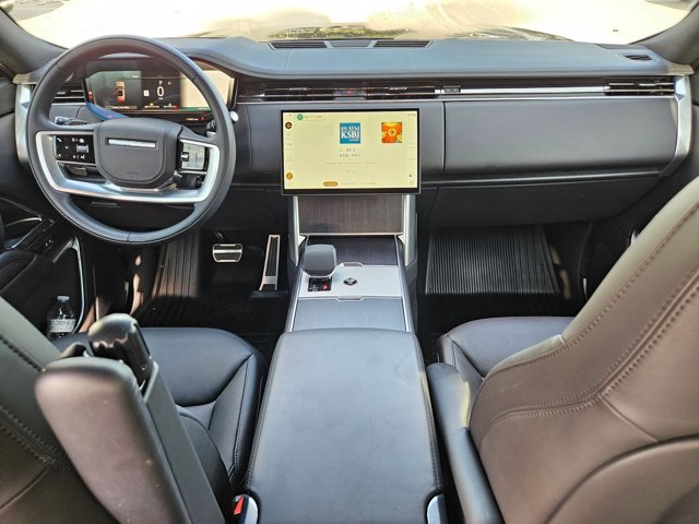 Used 2026 Land Rover Range Rover Long Wheelbase SE AWD/4WD image 17