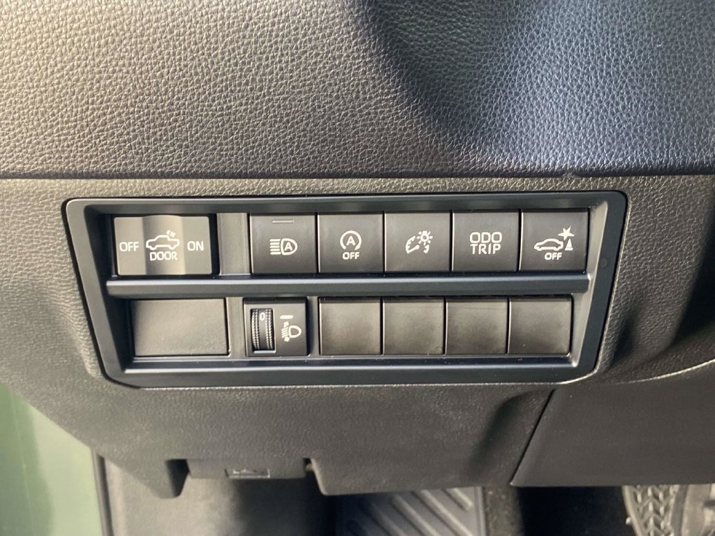 Used 2023 Toyota Tundra SR5 w/ SR5 Convenience Package AWD/4WD image 26