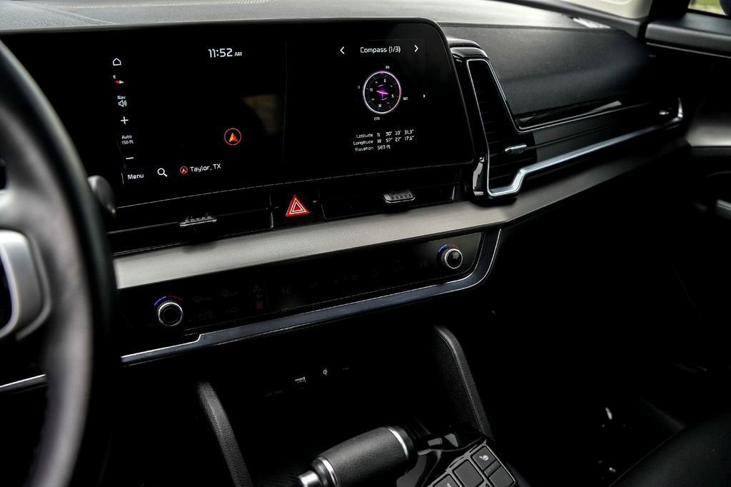 Used 2023 Kia Sportage EX image 20