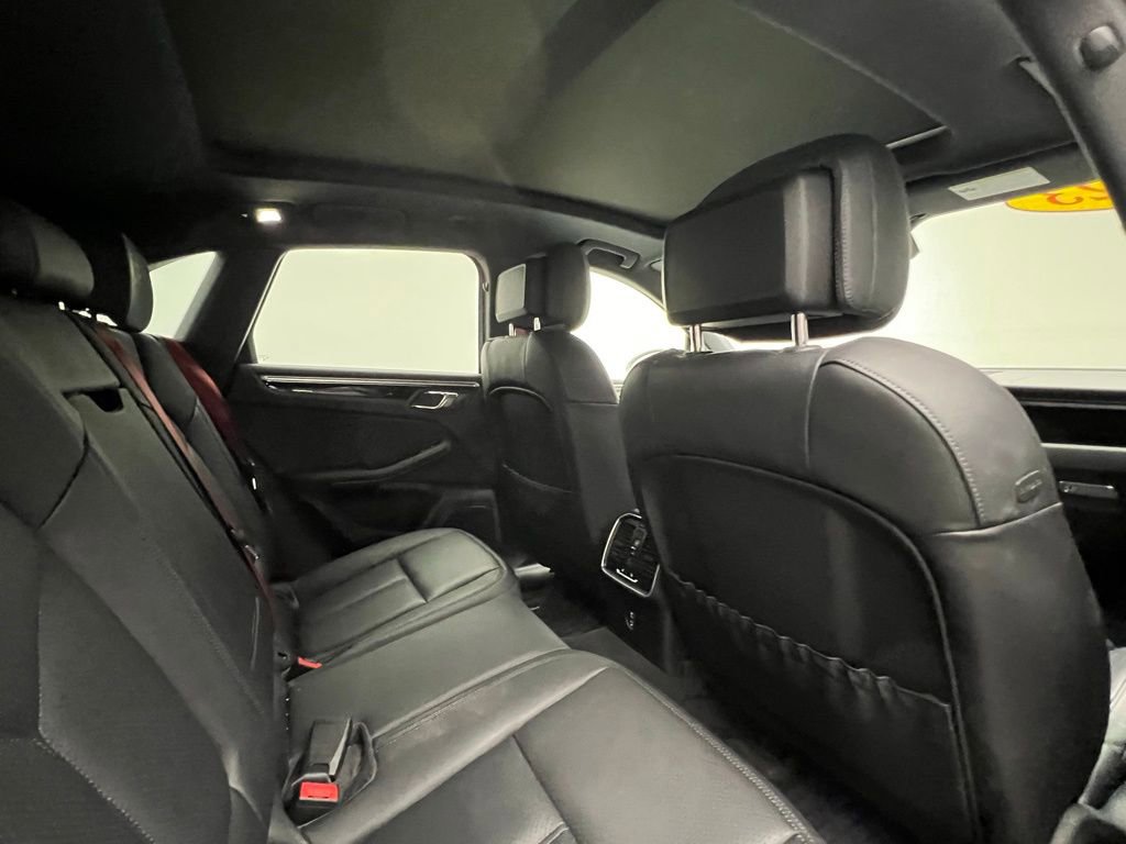 Used 2023 Porsche Macan S image 16