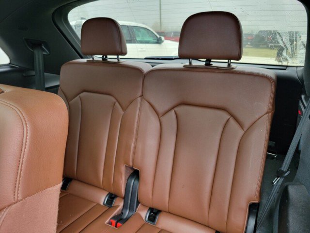 Used 2018 Audi Q7 3.0T Prestige w/ Prestige Package image 34
