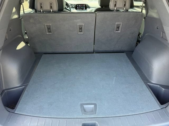 Used 2019 Chevrolet Blazer LT w/ Sound & Technology Package FWD image 17