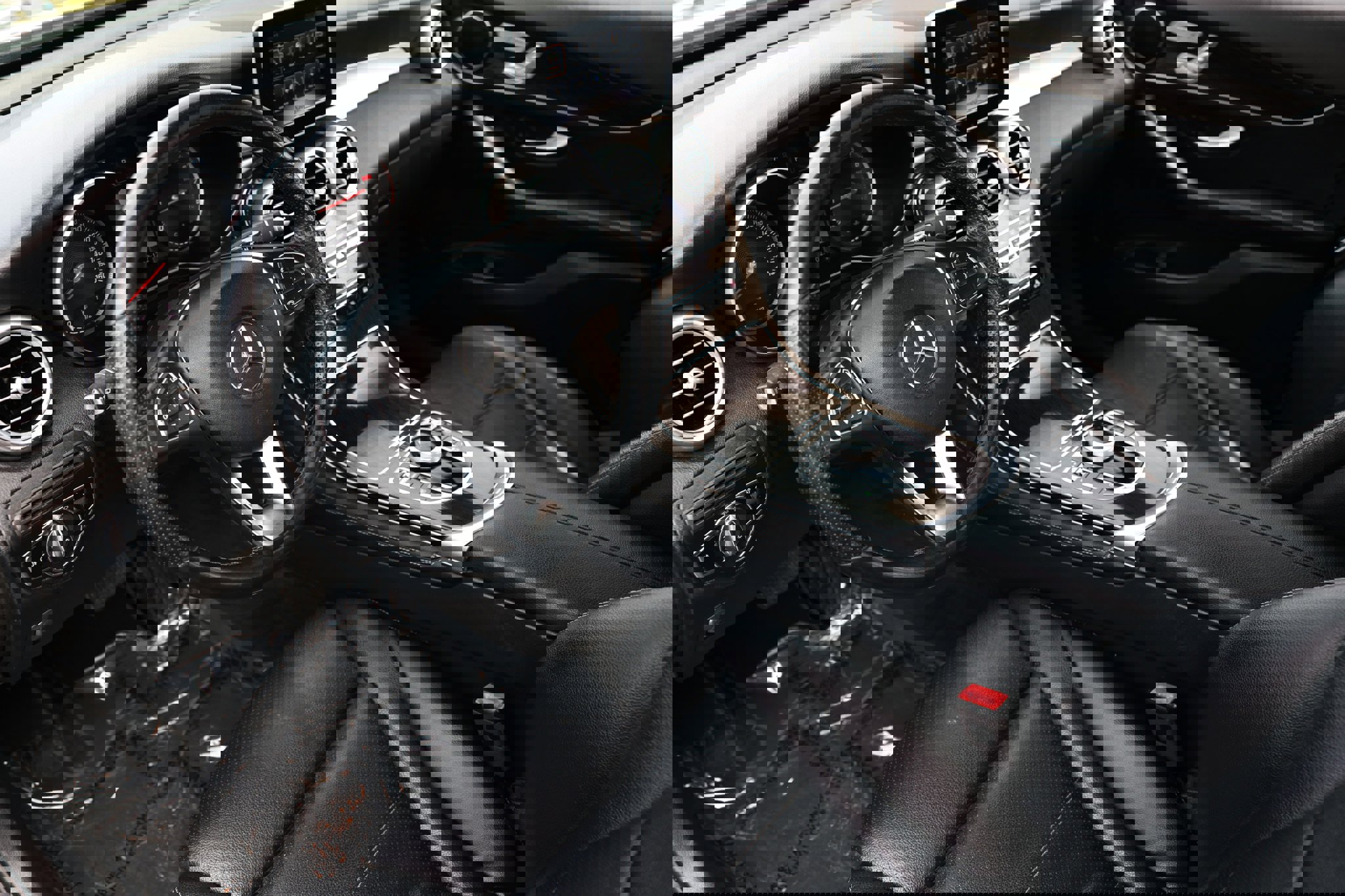 Used 2019 Mercedes-Benz GLC 300 w/ Premium Package image 6