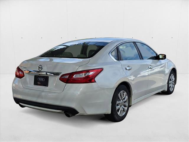 Used 2016 Nissan Altima 2.5 S w/ Power Driver Seat Package image 5