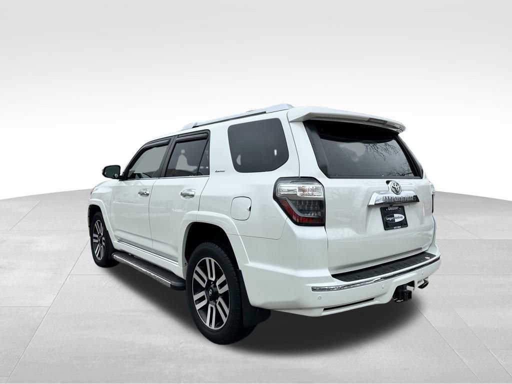 Used 2016 Toyota 4Runner Limited image 9