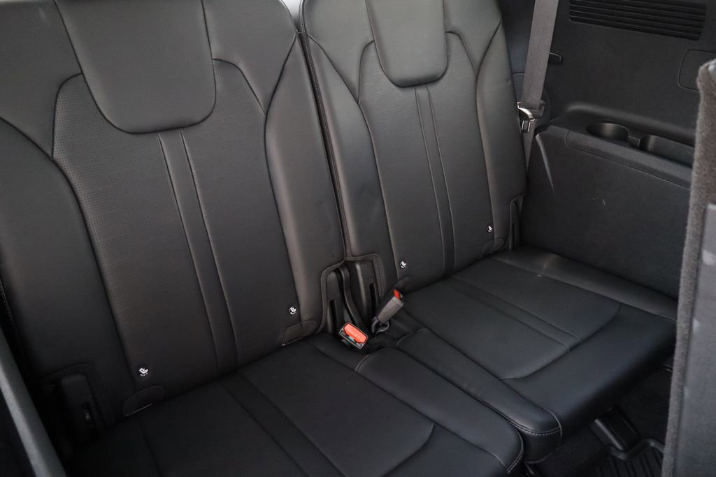 Used 2025 Kia Sorento S image 25