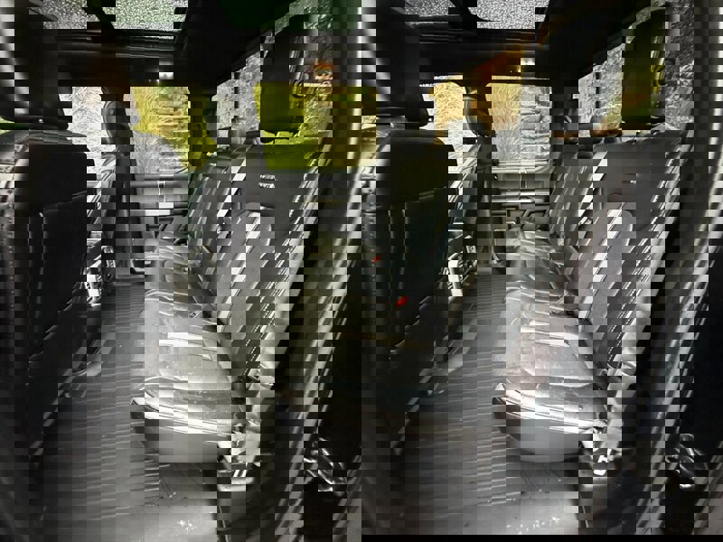 Used 2018 Ford F150 Platinum w/ Equipment Group 701A Luxury image 14