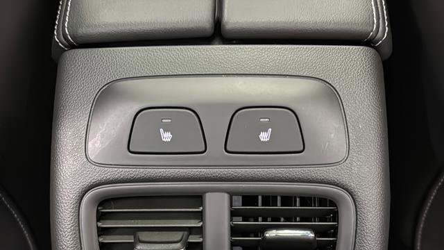 Used 2025 Buick Envision Avenir AWD/4WD image 42