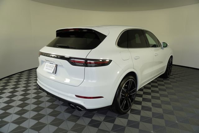 Used 2022 Porsche Cayenne Turbo AWD/4WD image 7
