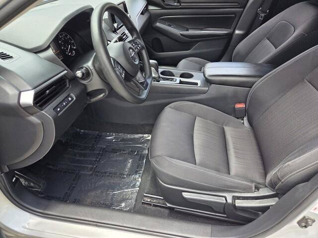Used 2023 Nissan Altima 2.5 S FWD image 5