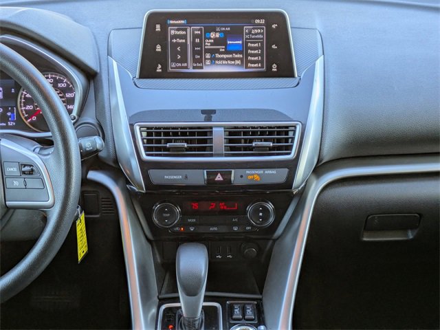 Used 2020 Mitsubishi Eclipse Cross LE image 19