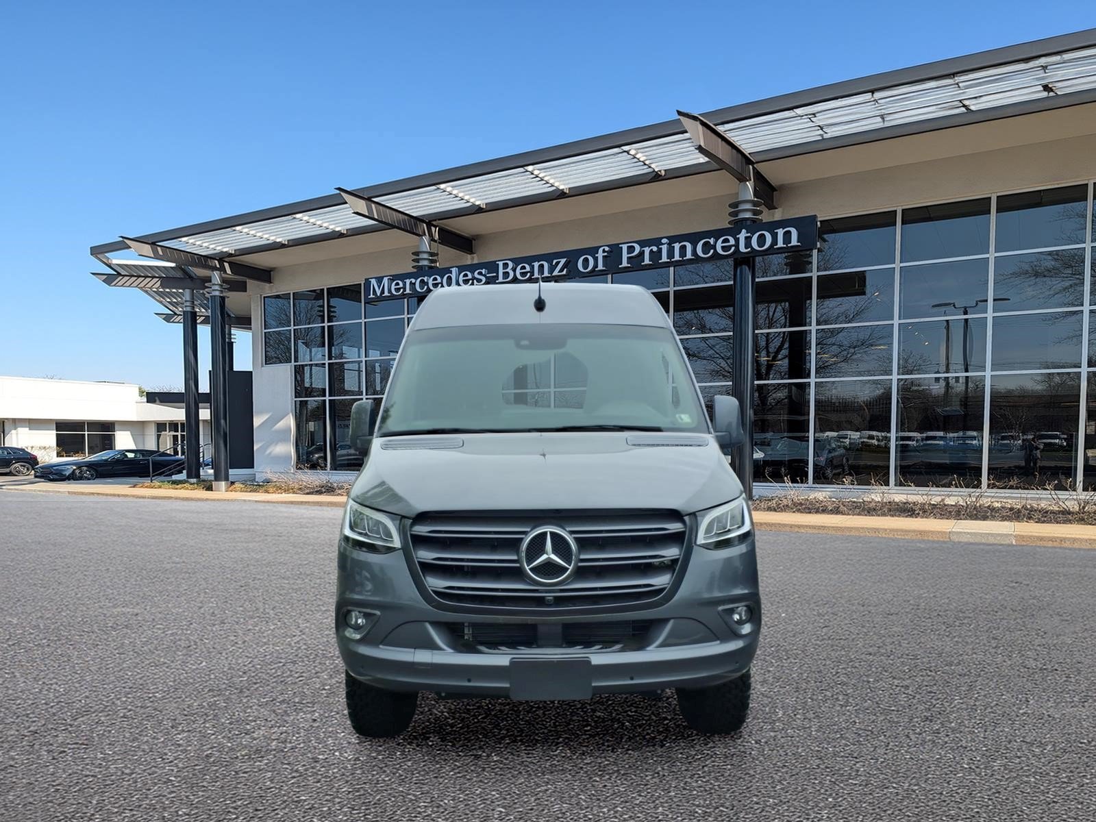 Used 2023 Mercedes-Benz Sprinter 2500 image 6