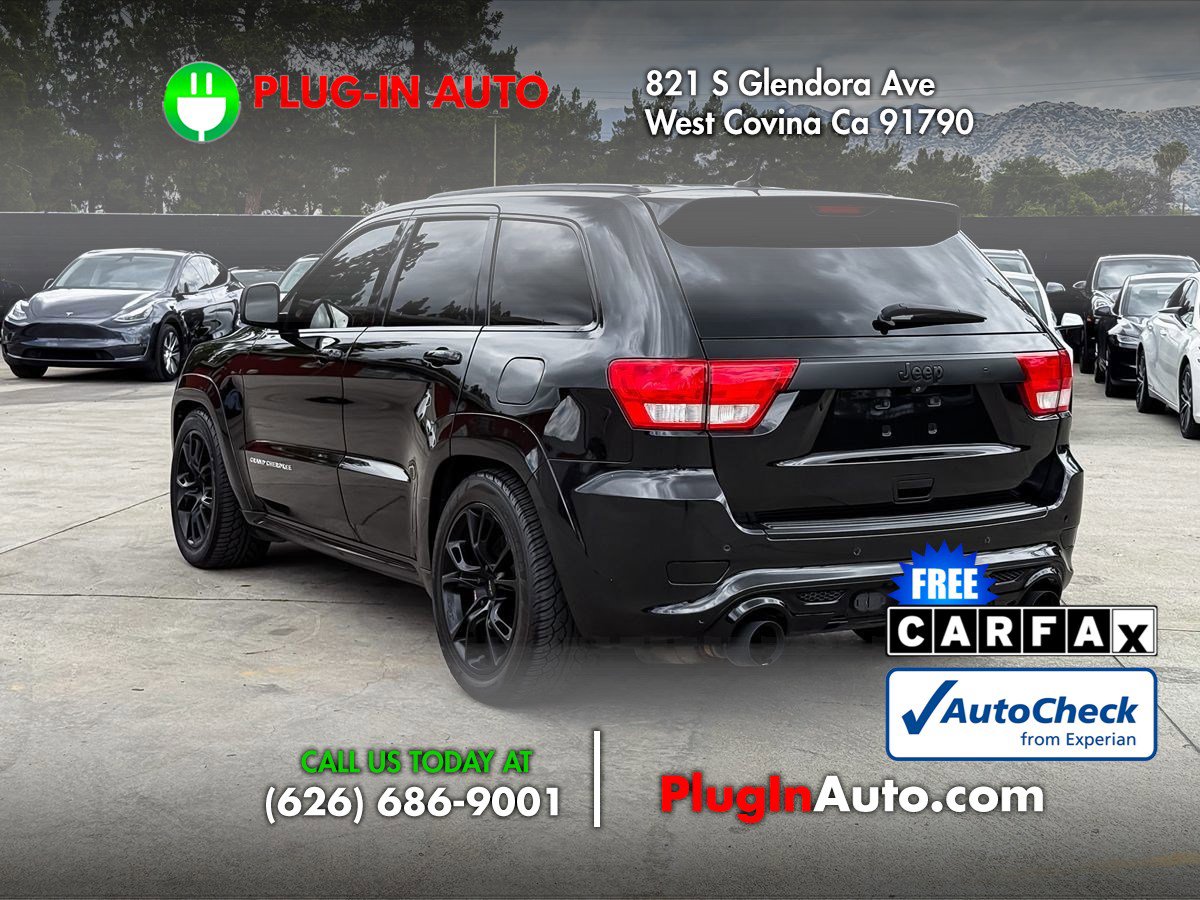 Used 2012 Jeep Grand Cherokee SRT8 w/ Luxury Group II AWD/4WD image 2