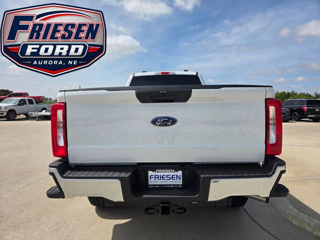 New 2026 Ford F350 XLT w/ FX4 Off-Road Package AWD/4WD image 6