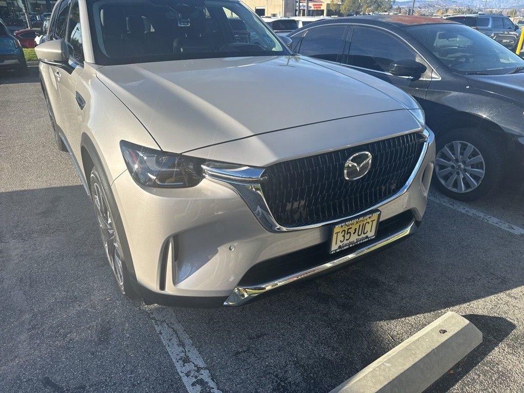 Used 2024 MAZDA CX-90 Plug-In Hybrid w/ Premium Pkg image 5